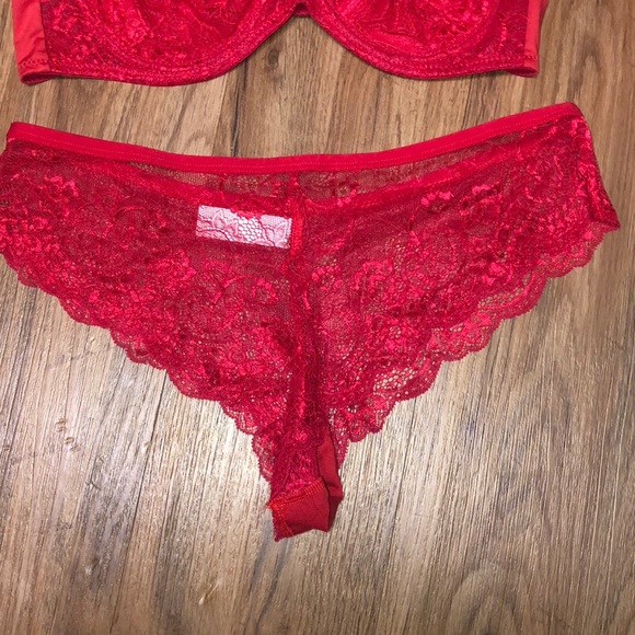 NWT-PLUS 2 pc bra & thong set - Picture 9 of 10